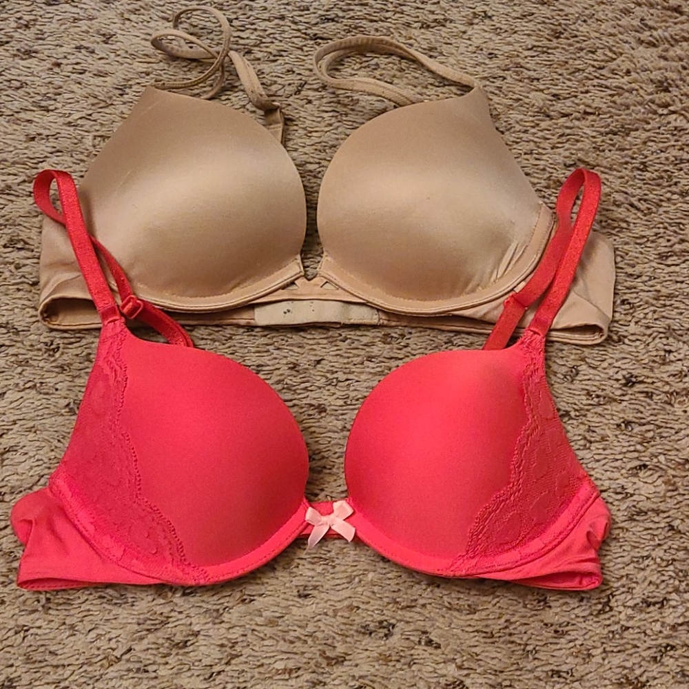 2 Push Up Victoria's Secret Bras